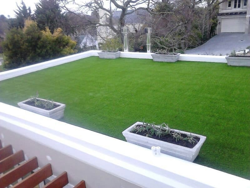 Artificial grass roof installation