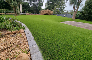 artificial grass for homes (4)