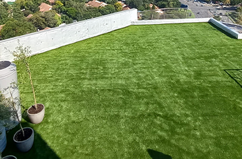 artificial grass for balcony (1)